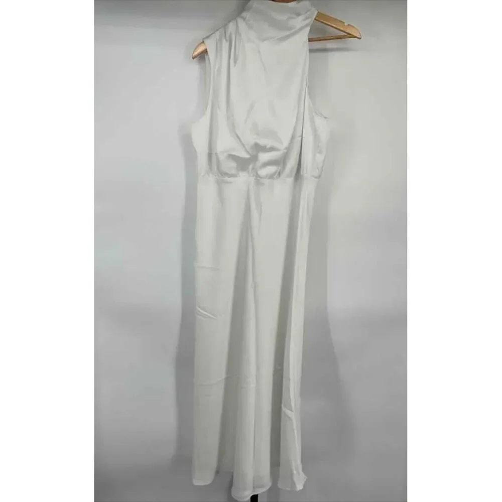 Lulu's Elegant White Sleeveless Dress